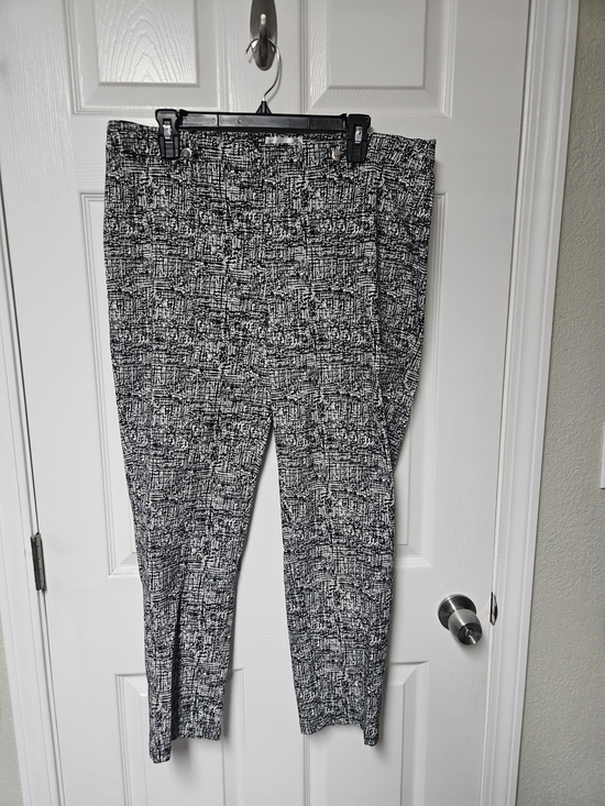 89th & Madison Pants - 89th & Madison Black and White Patterned Pants